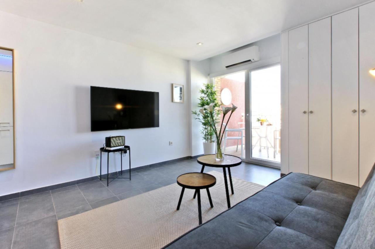 Precioso Apartamento Con Vistas Al Mar Y Piscinas ベナルマデナ エクステリア 写真